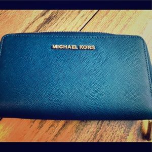 Michael Kors purse